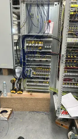 Instalacje elektryczne — zdjęcie 3